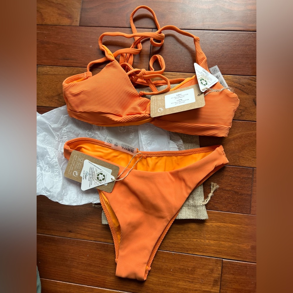 XS Orange Twist Backless Bikini Set by Berlook
